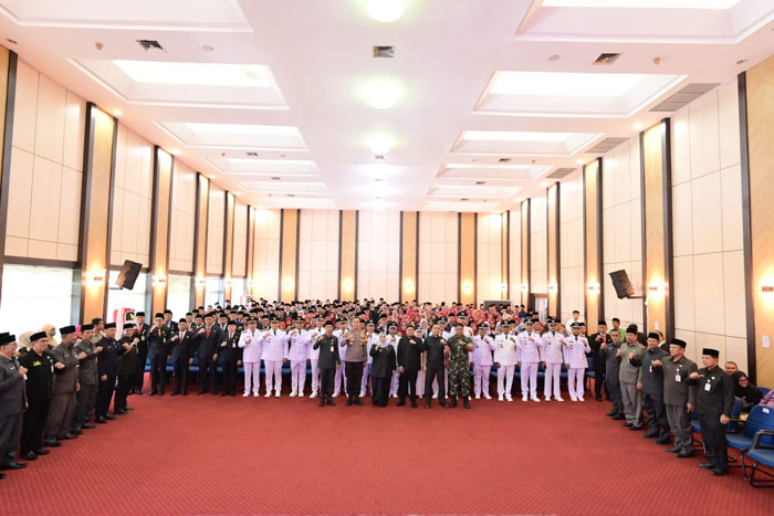 Bengkalis Kasmarni  melantik 271 Pejabat Pimpinan Tinggi Pratama, Administrator, Pengawas, serta Pejabat Fungsional di Gedung Dang Merdu lantai IV Kantor Bupati Bengkalis, Jumat (13/3/2026) sore.