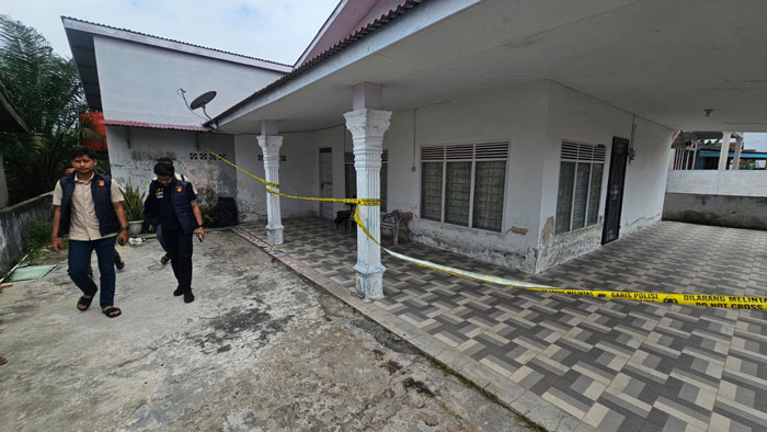 Lokasi penemuan korban di sebuah rumah kontrakan di Dumai Selatan.