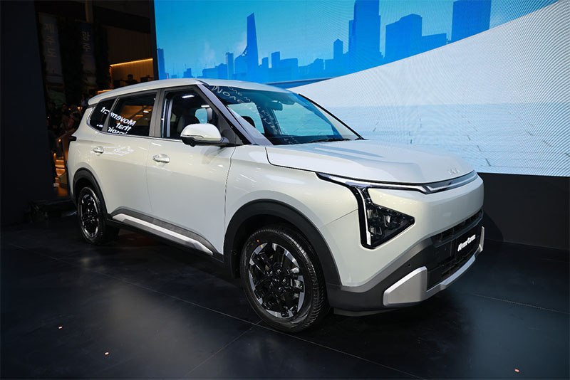 All New Kia Carens