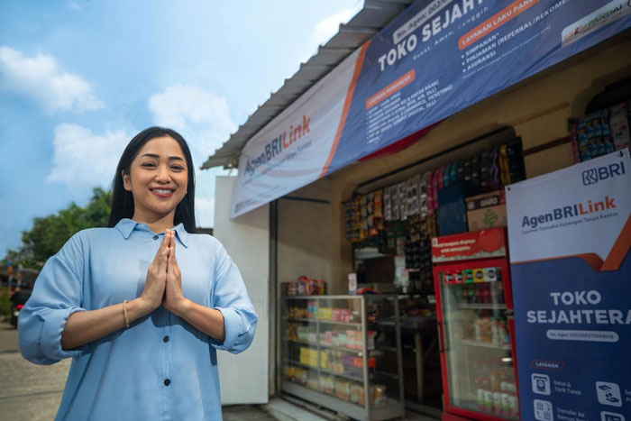 BRI memberikan perlindungan kepada masyarakat yang mudik Idulfitri melalui Asuransi Mikro Kecelakaan, Kesehatan, dan Meninggal Dunia (AM-KKM) yang bisa didaftarkan lewat Agen BRIlink, Rabu (18/3/2026)