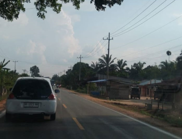 Arus mudik dari arah Riau menuju Sumatera Barat yang melintasi jalan lintas Kabupaten Kampar mengalami peningkatan signifikan pada Rabu (18/3/2026).