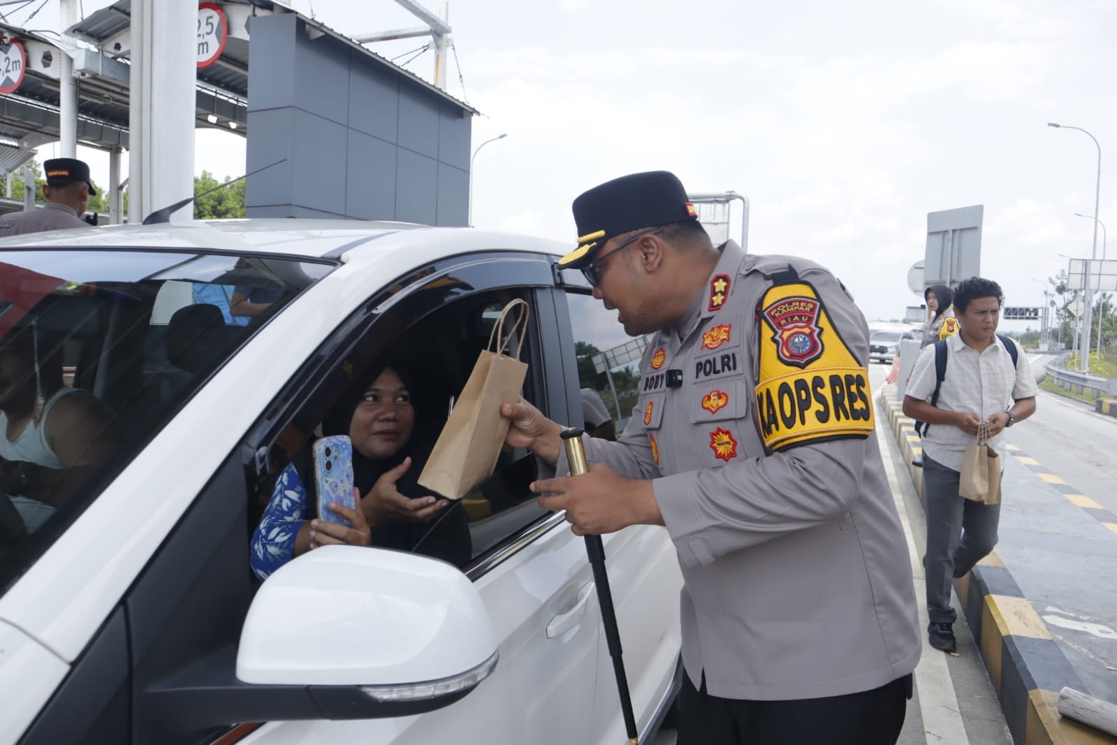 Kapolres Kampar, Boby Putra Ramadhan melakukan kunjungan kerja ke sejumlah pos pengamanan dan pelayanan mudik Lebaran 1447 Hijriah, Jumat (20/3/2026).