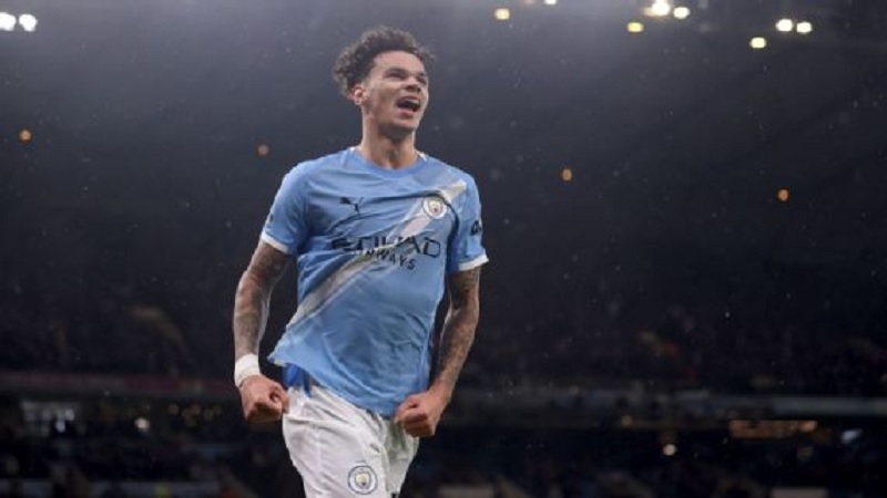 Nico O'Reilly mencetak dua gol dalam kemenangan Manchester City 2-0 di final Piala Carabao.  