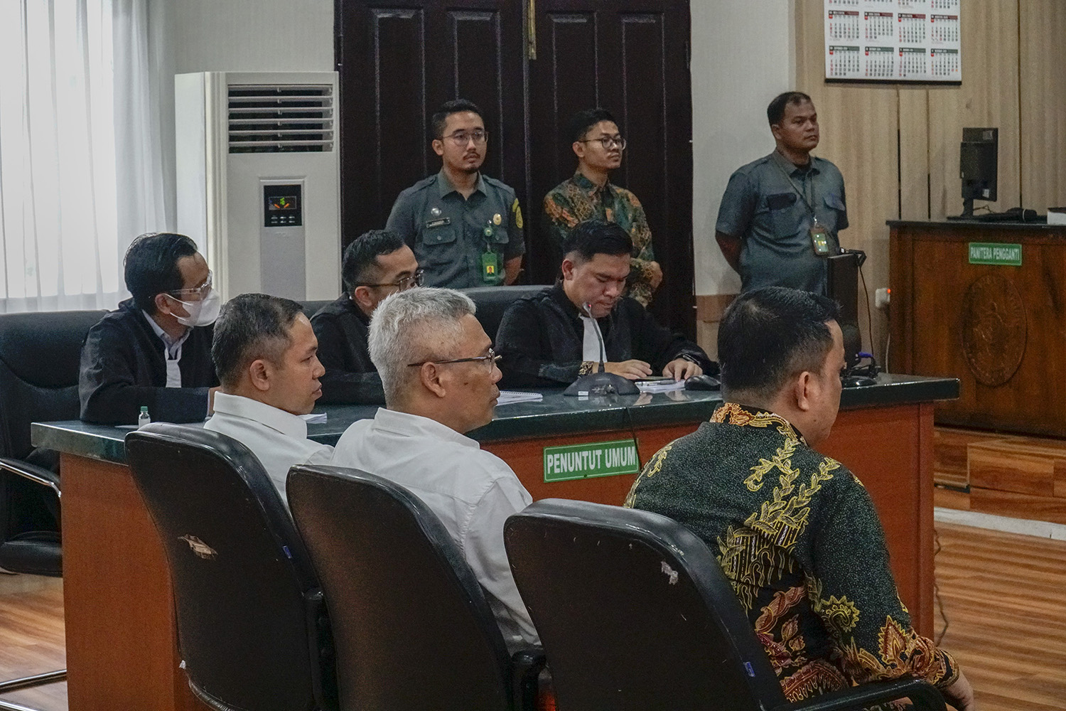 Gubernur Riau nonaktif Abdul Wahid menghadapi sidang Perdana perkara korupsi di Pengadilan Tipikor Pekanbaru pada Kamis (26/3/2026) Dalam persidangan tersebut turut serta Mantan Kepala Dinas PUPR Provinsi Riau Muhammad Arif Setiawan dan Tenaga Ahli Gubern