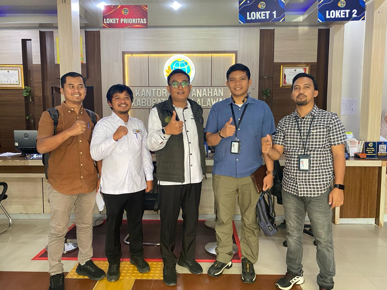 PT PLN (persero) UIP Sumbagteng berdiskusi dengan BPN Kampar, baru-baru ini.