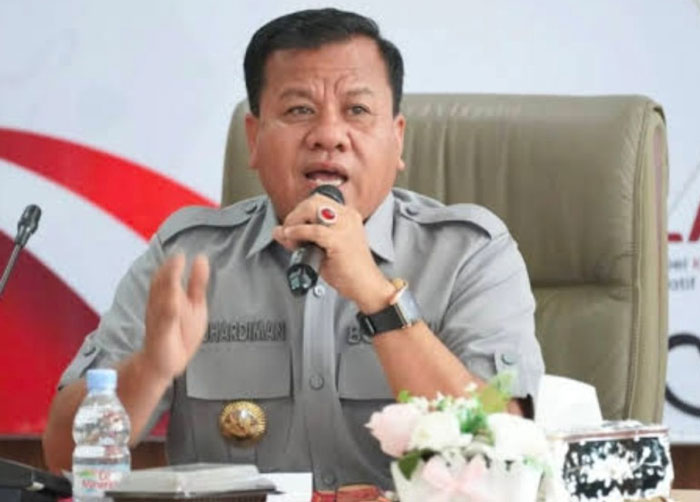 Bupati Kuansing H Suhardiman Amby. (DOK.RIAUPOS.CO)