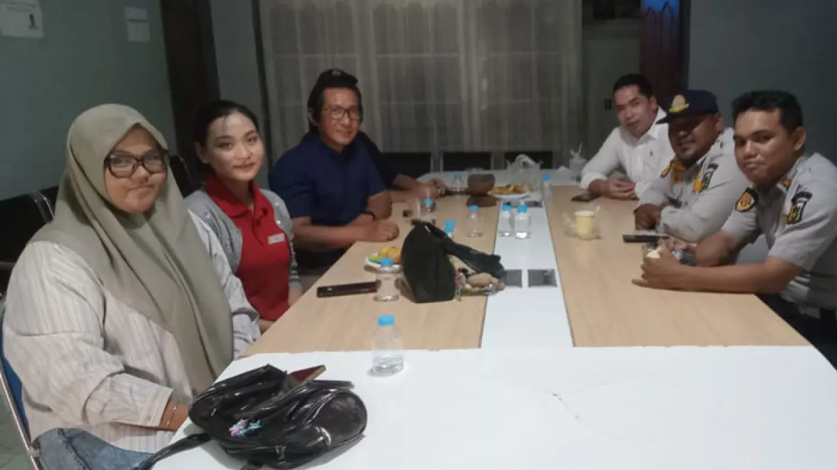 Pada Rabu (1/4/2026) pukul 10.25 WIB, korban dan koordinator parkir setempat telah dipertemukan dalam proses mediasi yang berlangsung di kantor UPT Perparkiran, Jalan Kutilang. (UPT Perparkiran Dishub Pekanbaru untuk Riaupos.co)