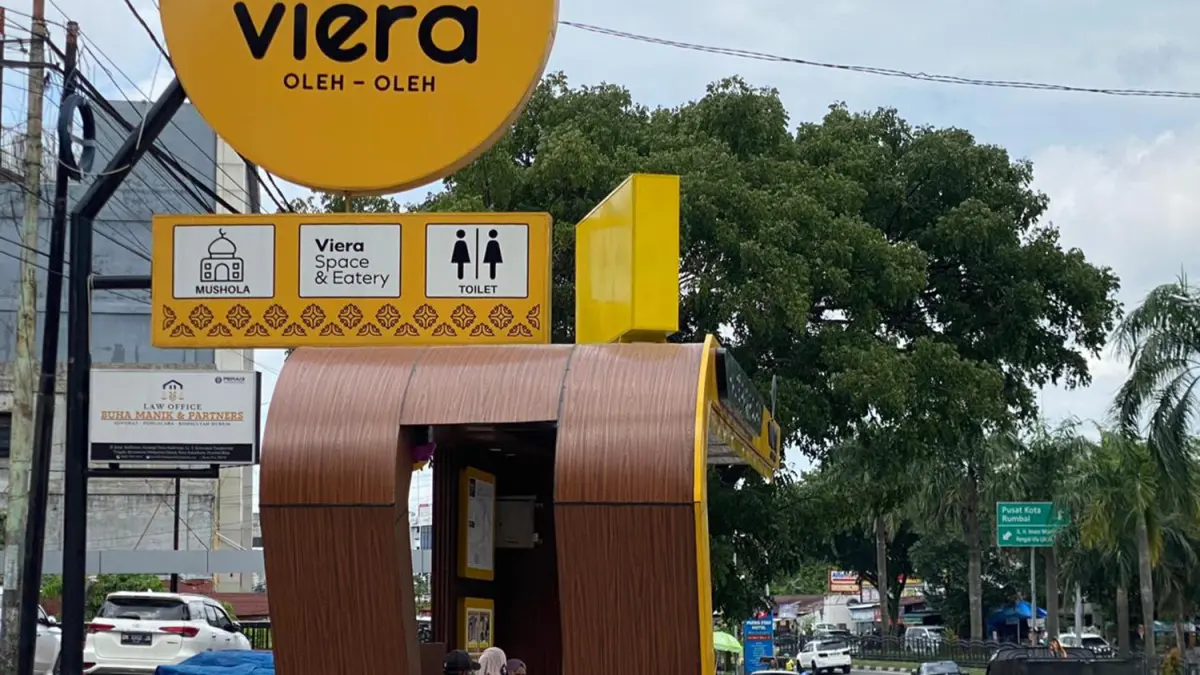 Kondisi halte bus TMP di Jalan Jenderal Sudirman Pekanbaru yang selesai diperbaiki, sehingga lebih nyaman dan ramah pengguna,  Senin (30/3/2026). (prapti Dwi Lestari)