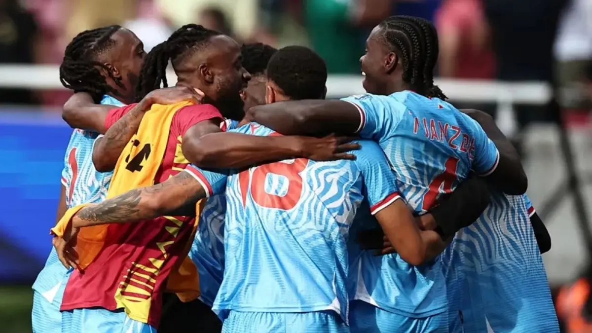 Para pemain Republik Demokratik Kongo melakukan selebrasi setelah lolos ke Piala Dunia 2026 usai mengalahkan Jamaika di final play-off intercontinental, beberapa waktu lalu. (Fifa)

