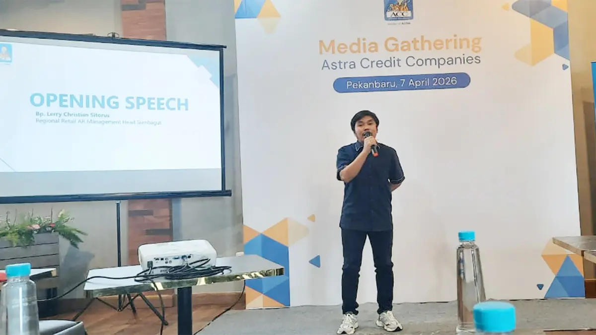 Regional Retail AR Management Head ACC Sumbagut, Lerry Allen Christian.(ARIF OKTAFIAN/RIAUPOS.CO)