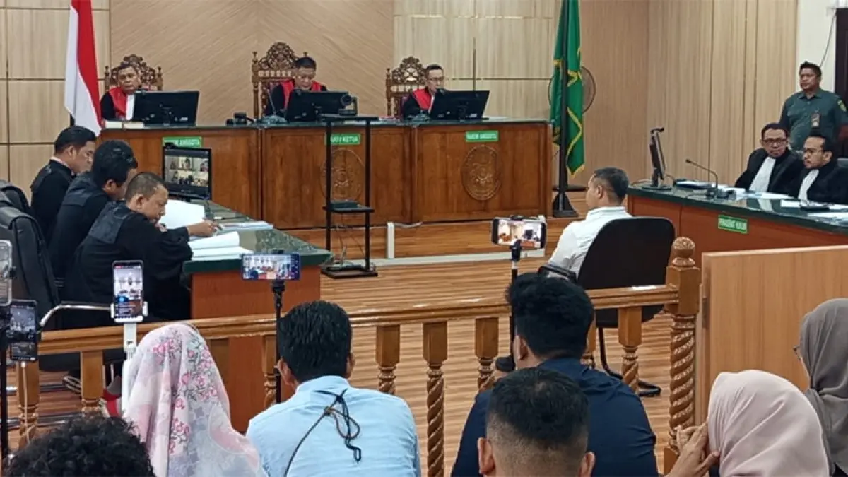 Sidang Gubernur Riau Non Aktif Abdul Wahid di Pengadilan Tipikor Pekanbaru, dengan agenda jawaban Eksepsi, Rabu (8/4/2026). Ft MHD AKHWAN/RIAUPOS.CO