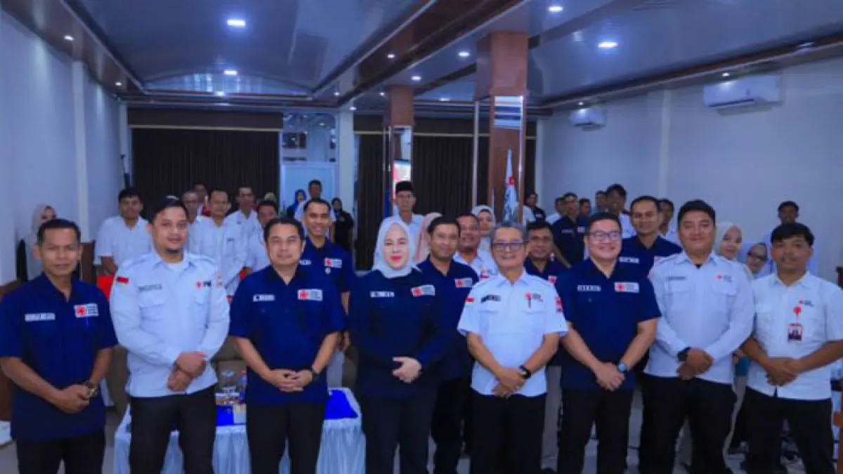 Orientasi Kepalangmerahan dibuka Ketua PMI Rohul dr Yeni Dwi Putri di Hotel Razka Pasirputih Timur, Kamis (9/4/2026). (Istimewa)
