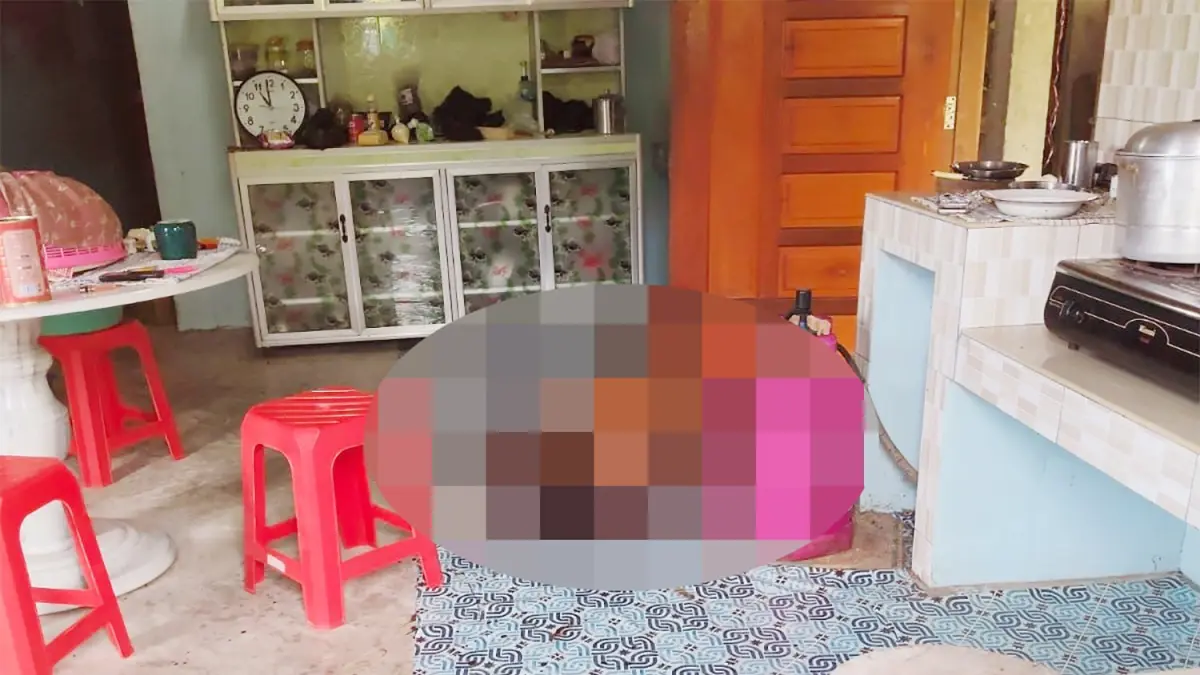 Seorang toke pinang tewas dengan kondisi mengenaskan di rumahnya pada, Kamis (9/4/2026) pagi. (Abu Kasim / Riau Pos)