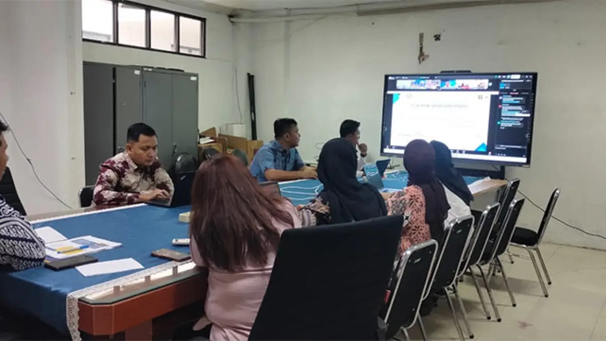 Jajaran Kanwil Kemenkum Riau mengikuti kegiatan Uji Publik Revisi Peraturan Pemerintah Nomor 45 Tahun 2024, Kamis (9/4/2026). Humas Kanwil Kemenkum Riau