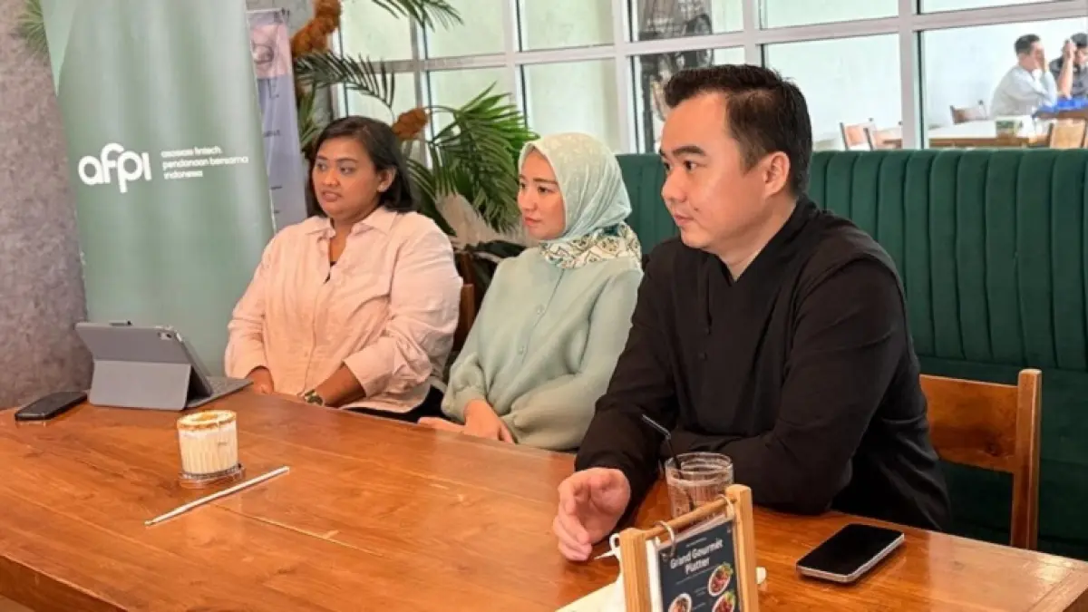 Jajaran AFPI saat berdiskusi dengan media Riau dalam rangkaian roadshow di Pekanbaru belum lama ini. (Istimewa)

&nbsp;