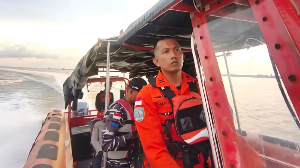 Proses pencarian korban oleh Tim Gabungan SAR Kepulauan Meranti di lokasi kejadian, Ahad (12/4/2026). (Istimewa)