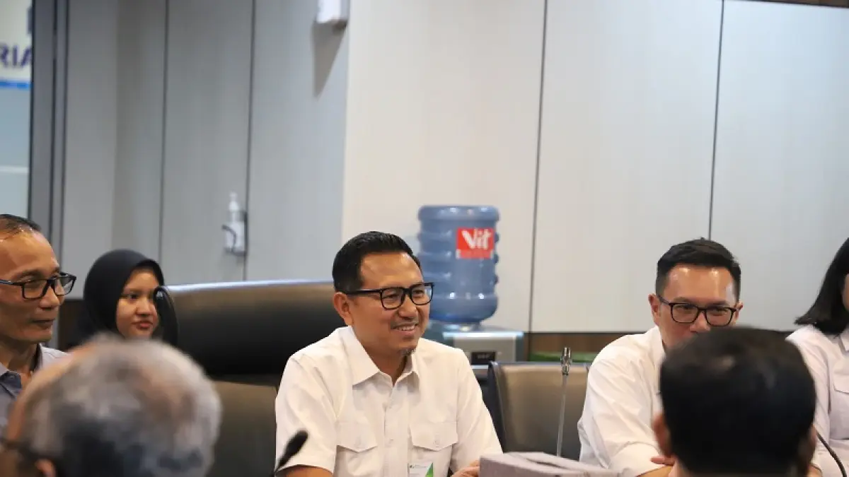 Kepala Kantor Wilayah BPJS Ketenagakerjaan Sumbarriau Kepri, Henky Rhosidien saat menyampaikan kebijakan program keringanan iuran bagi seluruh pekerja BPU yang diatur dalam Peraturan Pemerintah (PP) Nomor 50 Tahun 2025, Senin (13/4/2026).