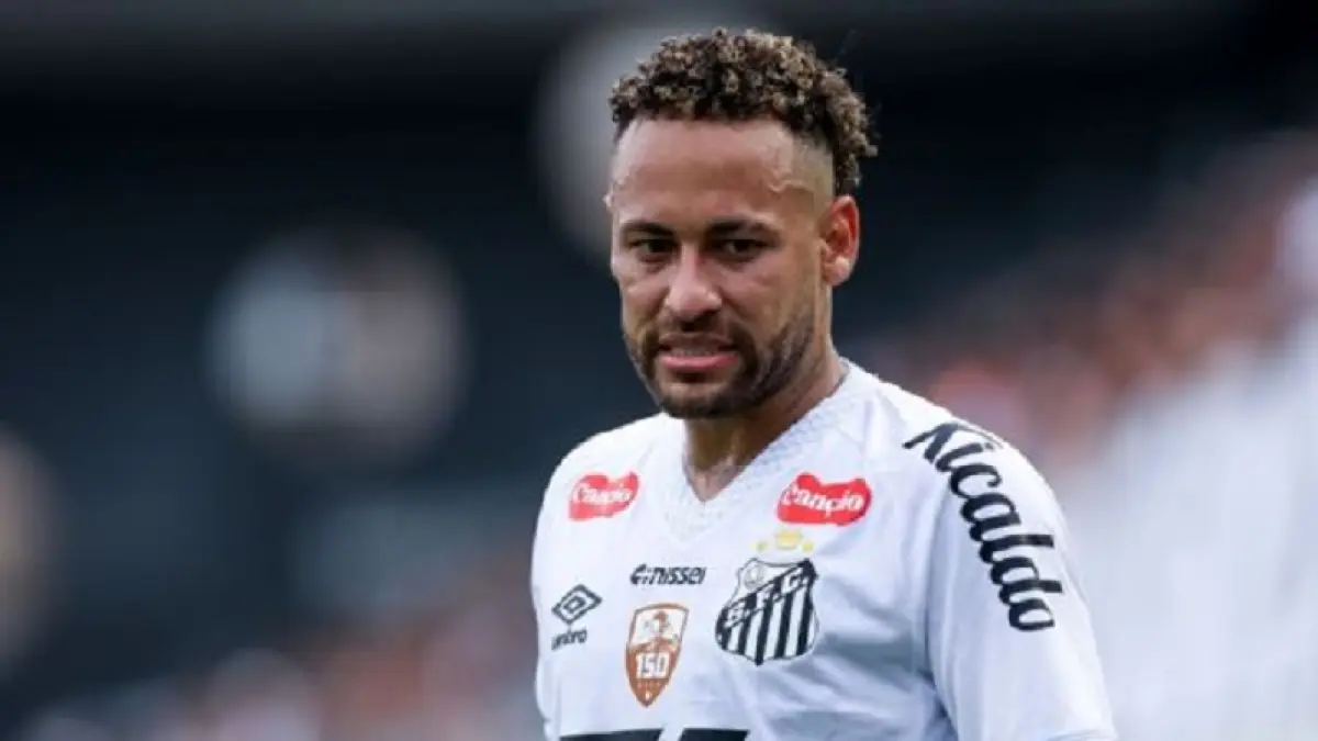 Neymar sedang berjuang untuk mendapatkan tempat di skuad Piala Dunia Brasil. (Ricardo Moreira/Getty Images)