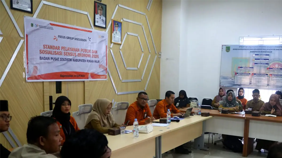 Pelaksanaan kegiatan FGD yang digelar BPS Rohil di aula rapat Kantor Diskominfotiks Rohil, Selasa (14/4/2026). (Foto Zulfadhli).