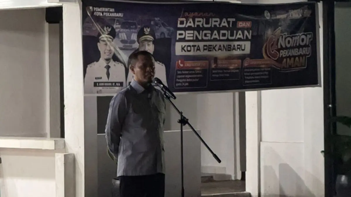 Wali Kota Pekanbaru Agung Nugroho saat memimpin apel Tim Reaksi Cepat (TRC) Aman 112, Rabu (15/4/2026) malam.(Istimewa)