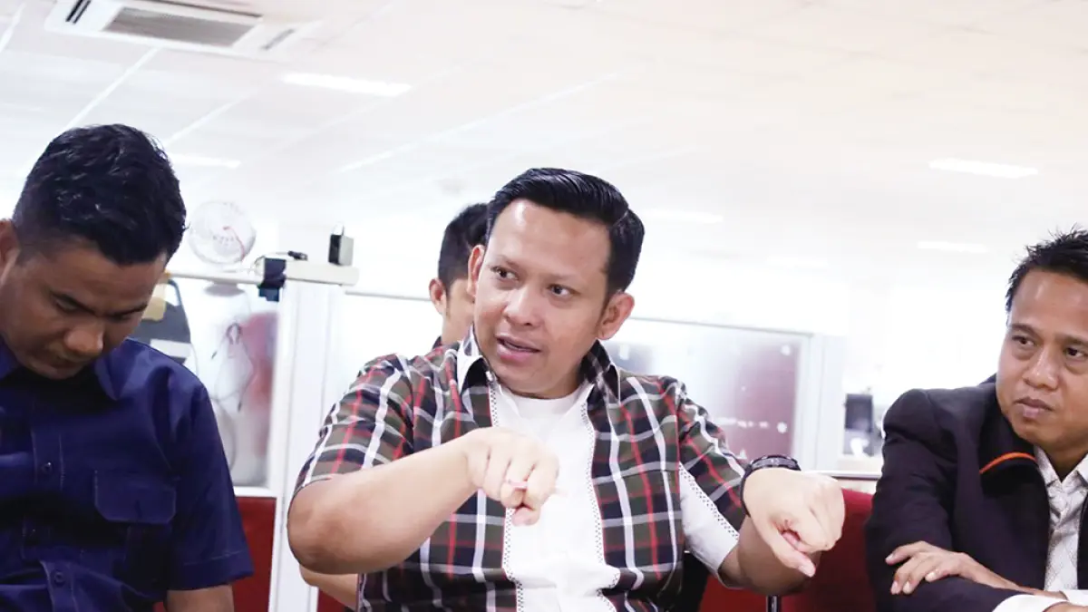 Ketua Pansus LKPJ DPRD Riau Androy Ade Rianda saat memimpin konsultasi bersama Kemendagri. (HUMAS DPRD RIAU UNTUK RIAU POS)