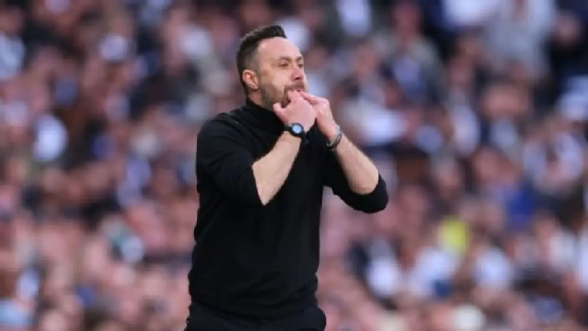 Roberto De Zerbi hanya memiliki satu poin dari dua pertandingan pertamanya di Spurs. (Catherine Ivill - AMA/Getty Images)