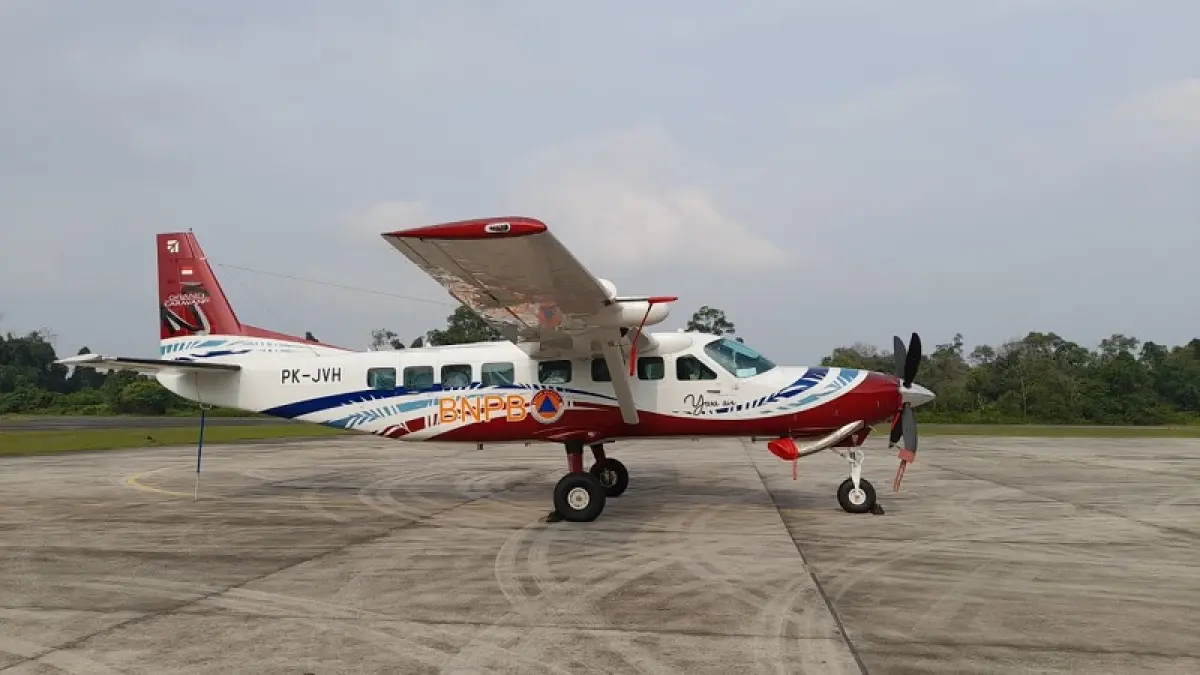 Pesawat untuk kegiatan OMC bersiap melakukan modifikasi cuaca di Provinsi Riau. (Humas BNPB)