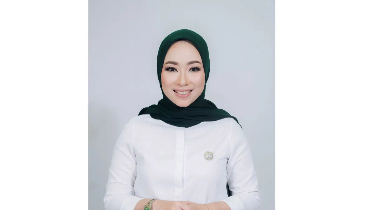 RATNA JUWITA SARI. (JPG)