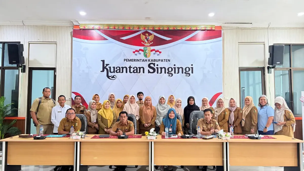  Pemkab Kuantan Singingi dan Pemerintah Provinsi Riau menggelar pertemuan “Evaluasi Program Pendampingan Teknis dan Advokasi Pencegahan dan Percepatan Penurunan Stunting” di Kantor Bupati Kuantan Singingi, Selasa (14/4/2026). (humas pt rapp untuk riau pos)
