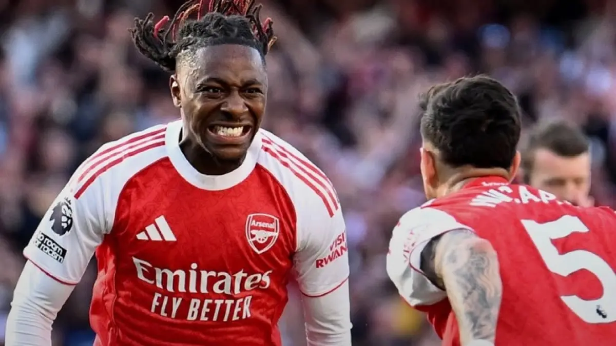 Eberechi Eze melakukan selebrasi usai mencetak gol brilian untuk membawa Arsenal mengalahkan Newcastle United 2-0 di Emirates Stadium. (Instagram @arsenal)
