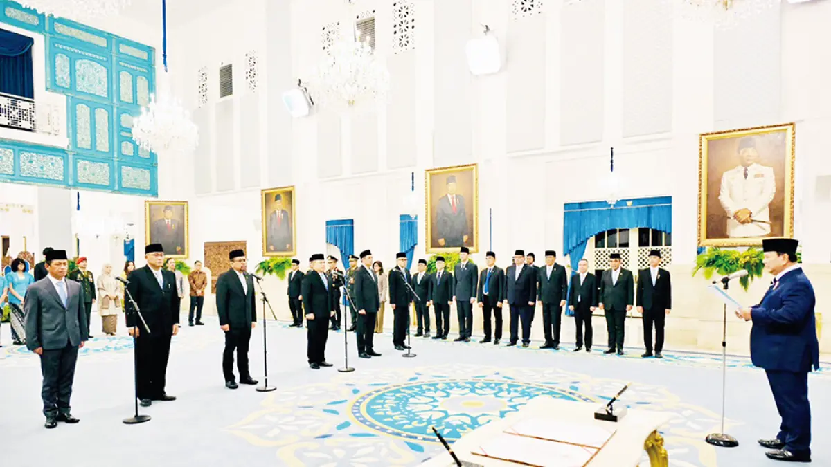 Presiden Prabowo Subianto saat melantik menteri dan wakil menteri negara Kabinet Merah Putih di Istana Negara, Jakarta, Senin (27/4/2026). (BPMI Setpres)
