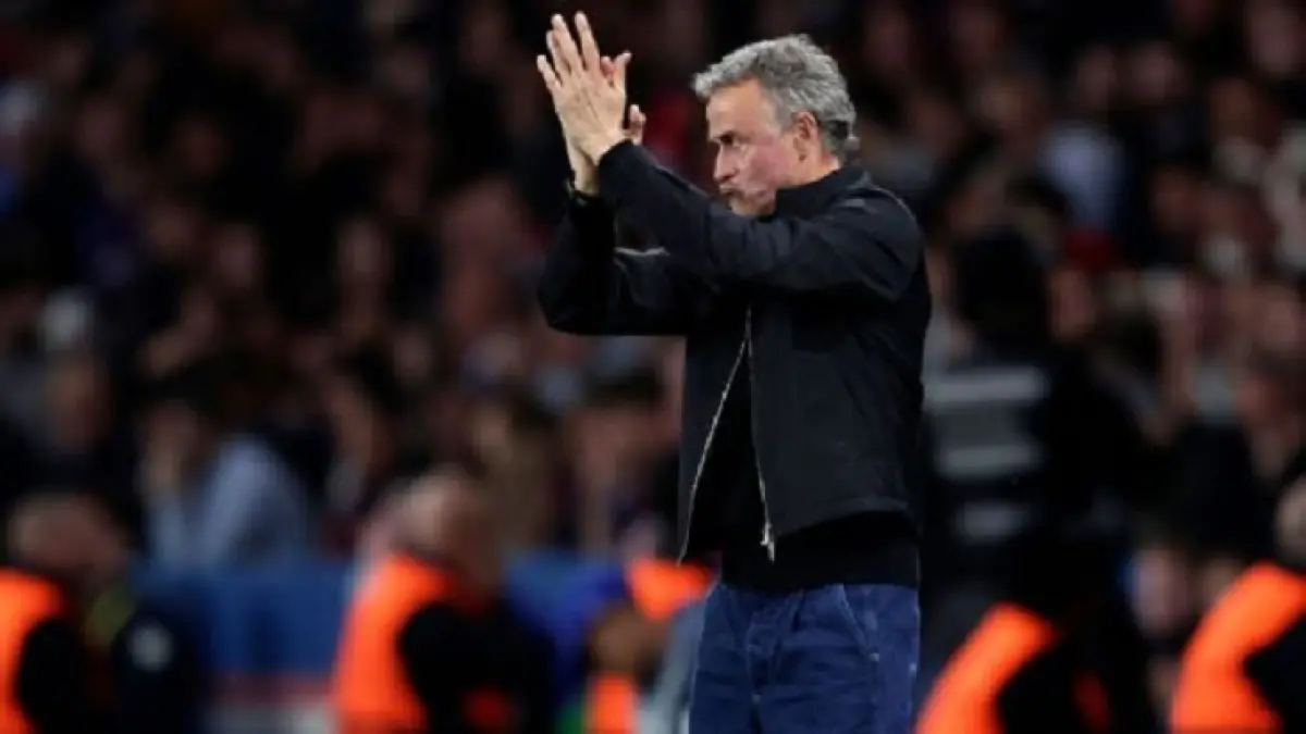 Luis Enrique Martinez memberikan pujian penuh kepada kedua tim setelah kemenangan 5-4 Paris Saint-Germain (PSG) atas Bayern Munchen di Paris. (Rico Brouwer/Soccrates/Getty Images)