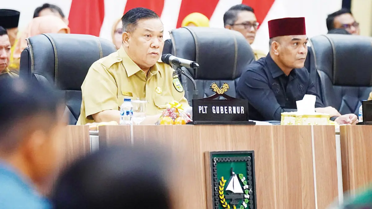 Pelaksana Tugas Gubernur Riau SF Hariyanto saat memimpin Musrenbang RKPD 2027 di Gedung Daerah Riau, Pekanbaru, Selasa (28/4/2026). (DISKOMINFOTIK)