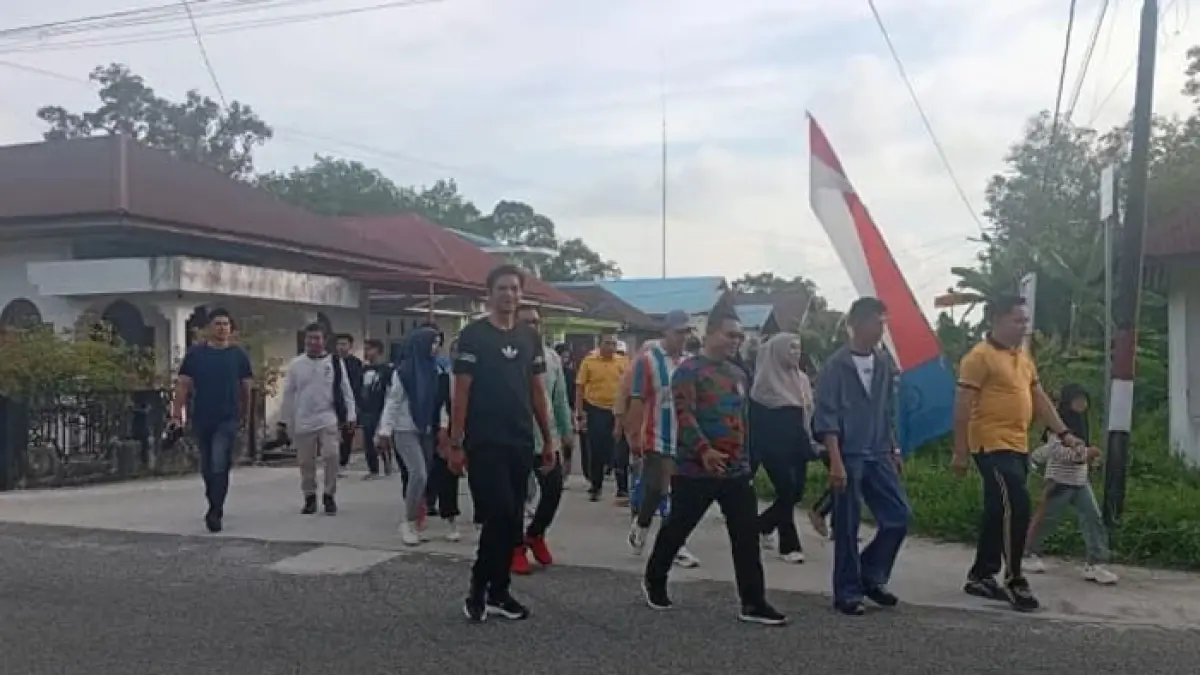 Peserta jalan santai yang digelar FSPTI-SPSI Bengkalis dalam rangka May Day 2026, Jumat (1/5/2026). (Istimewa)