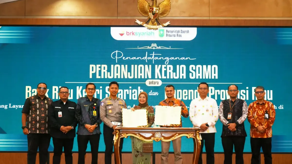 PT Bank Riau Kepri Syariah (Perseroda) memperkuat sinergi dengan Pemerintah Provinsi Riau melalui penguatan sistem pembayaran pajak dan retribusi daerah berbasis digital di Ballroom Menara Dang Merdu BRK Syariah, Kamis (30/4/2026).