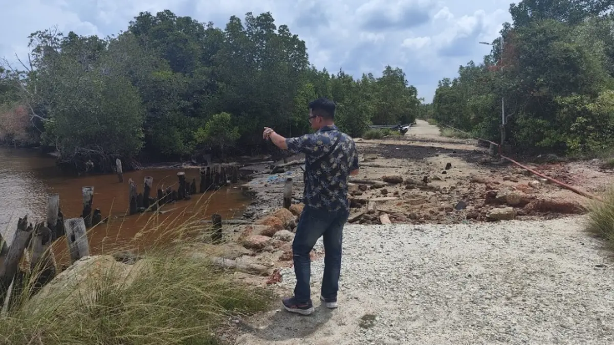 Lokasi rencana pembangunan Gardu Induk dan sambungan kabel listrik bawah laut di Desa Pangkalan Batang Kecamatan Bengkalis menuju Desa Buruk bakul, Kecamatan Bukitbatu, Selasa (5/5/2026). (Abu Kasim/Riaupos.co_