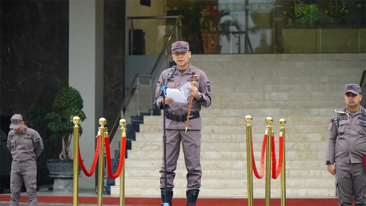 Kajati Riau I Dewa Gede Wirajana membacakan amanat Jaksa Agung pada upacara HUT ke-75 Persaja, Rabu (6/5/2026). Humas Kejati Riau
