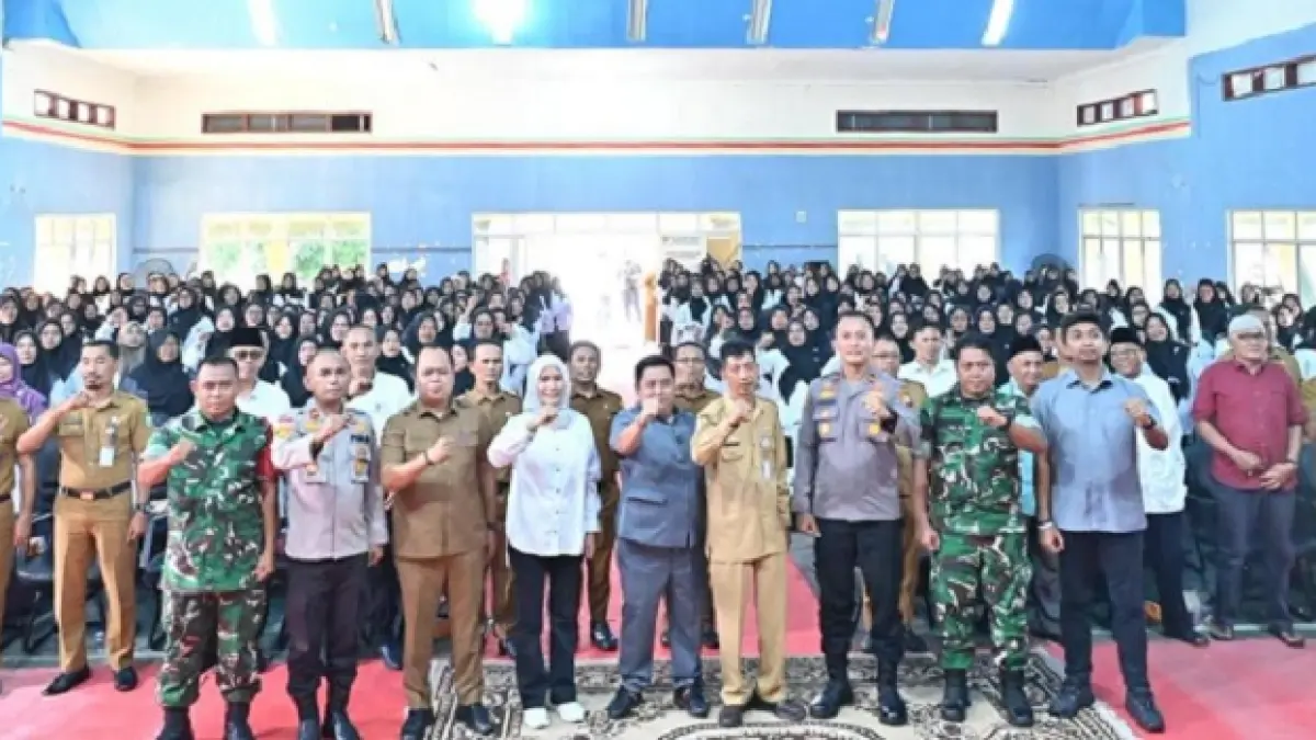 Kaum perempuan bersama pejabat pemerintah &nbsp;Bengkalis ikut mendeklarasi Gempar Anti Narkoba di Kecamatan Bantan pada, Selasa (5/5/2026). (Istimewa)