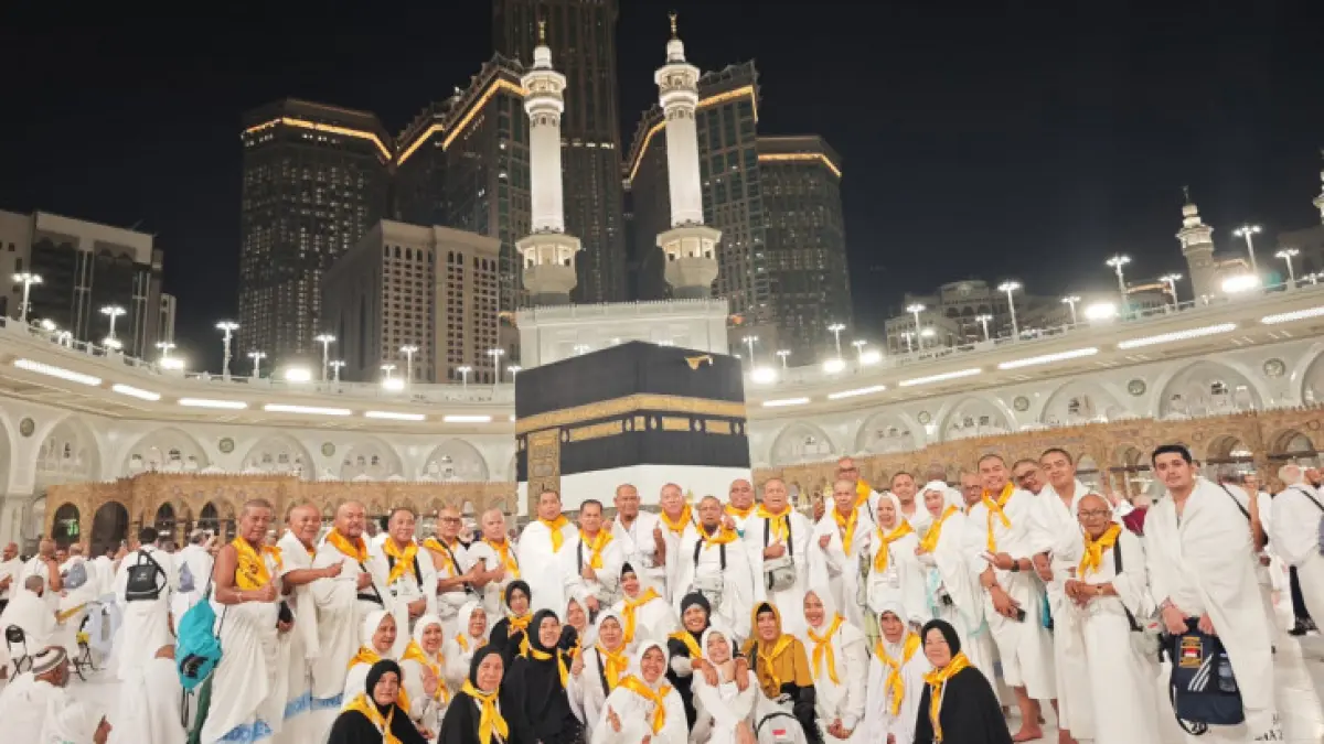 Jamaah haji Kabupaten Kampar dalam kondisi sehat walafiat dan tetap khusyuk menjalankan ibadah di Masjidil Haram, Makkah Al-Mukarramah. Petugas haji untuk Riaupos.co
