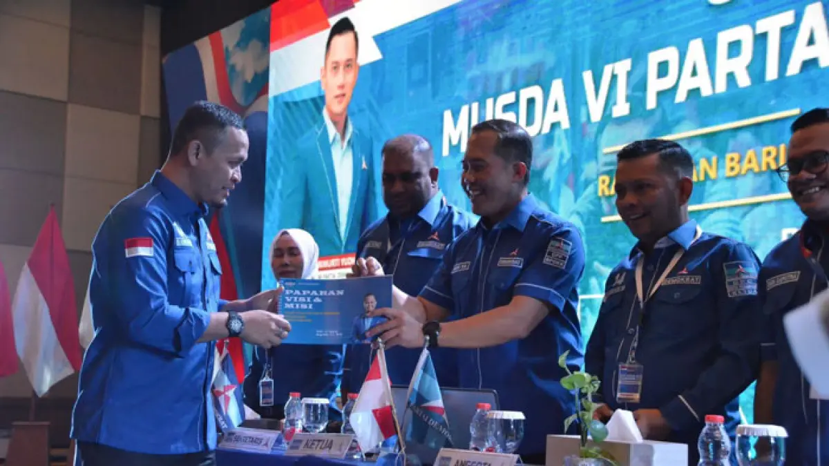 Agung Nugroho menyampaikan paparan visi dan misimya saat pelaksanaan Musda DPD Partai Demokrat Riau di Pekanbaru, Jumat (15/5/2026).(Istimewa)