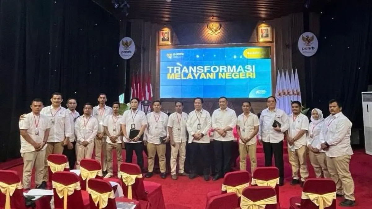 Audiensi aliansi honorer non database bersama Aba Subagja (
Deputi Bidang SDM Aparatur Kemenpan-RB). Ft istimewa