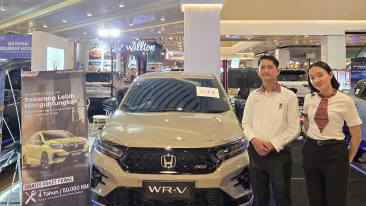 KJU Group memamerkan produk andalannya dalam exhibition di Mal Living World Pekanbaru, Jumat (15/5/2026). (KJU Group untuk Riau Pos)