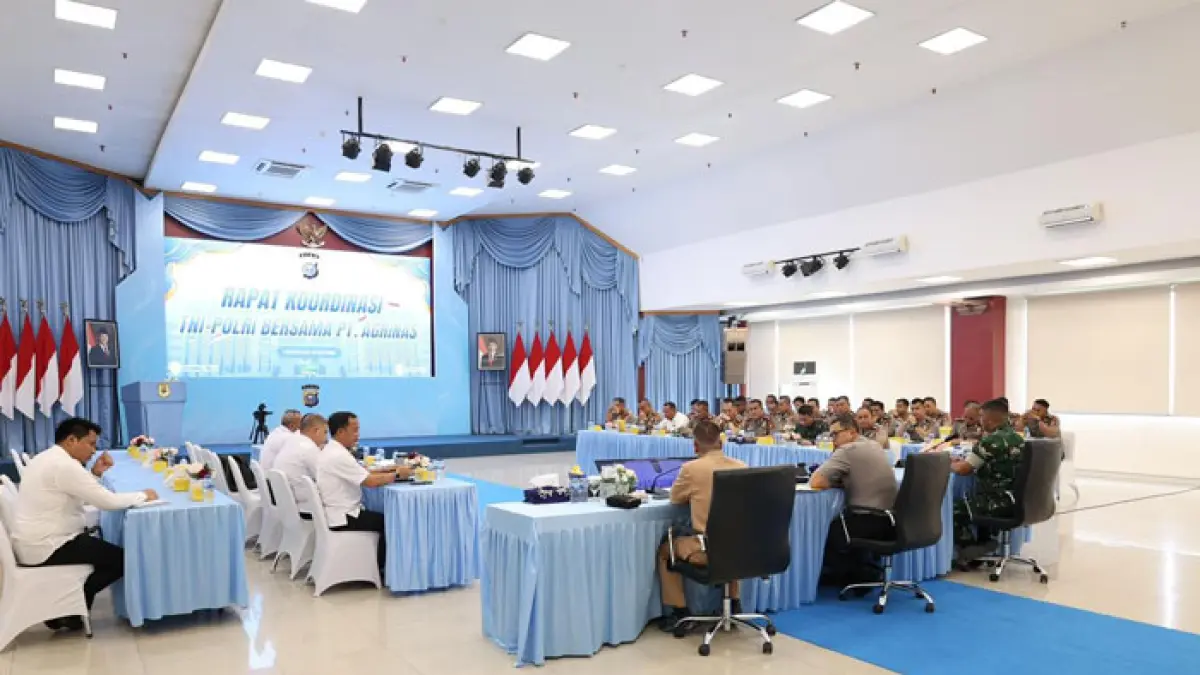 Suasana rapat antara Polda Riau dan Agrinas yang digelar di Mapolda Riau, Senin (18/5/2026). (Istimewa)