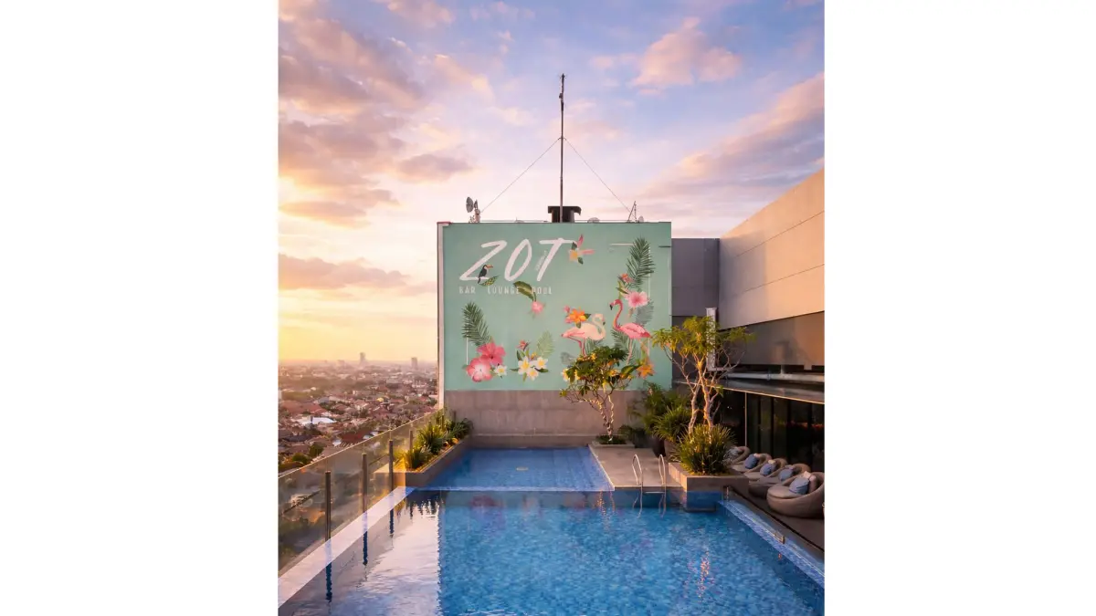 Suasana sky pool yang berada di lantai 19 The Zuri Hotel Pekanbaru. (The Zuri Hotel Pekanbaru untuk riau pos)