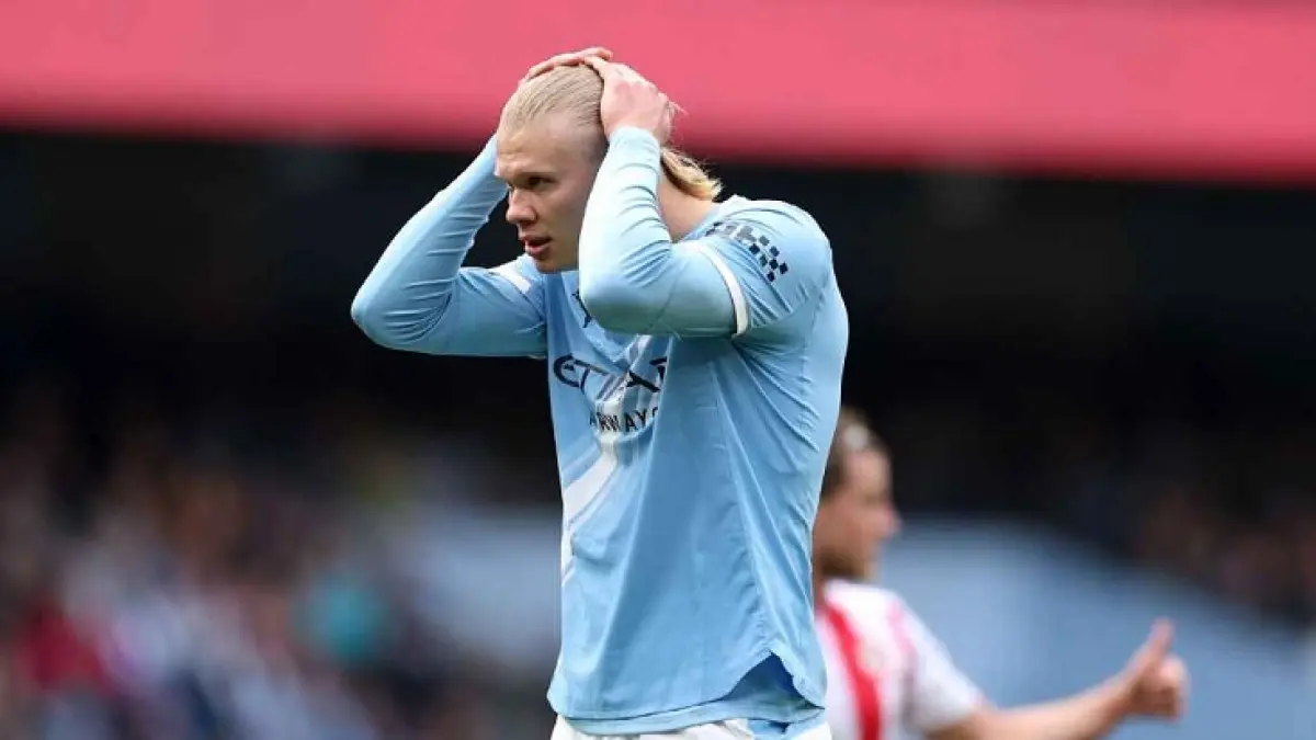 Meskipun menjadi pencetak gol terbanyak Liga Premier, Erling Haaland tidak mampu membawa Manchester City meraih gelar juara. (Michael Regan/Getty Images)