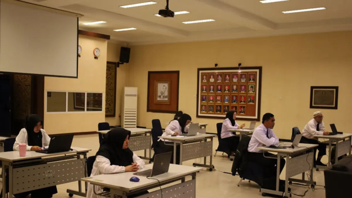 Peserta uji kompetensi Teknis Jabatan Fungsional Perancang Peraturan Perundang-undangan Periode Mei Tahun 2026 yang digelar Rabu (20/5/2026). ( Humas Kanwil Kemenkum Riau untuk Riaupos.co)