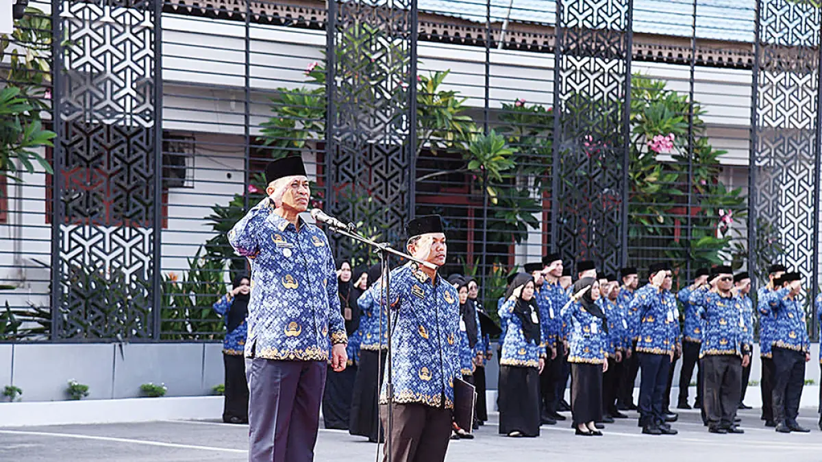 Wakil Bupati Bengkalis H Bagus Santoso menjadi Inspektur Upacara (Irup) pada peringatan ke-188 Hari Kebangkitan Nasional (Harkitnas) di Halaman Kantor Bupati Bengkalis, Rabu (20/5/2026). (Diskominfotik Bengkalis untuk Riau Pos)