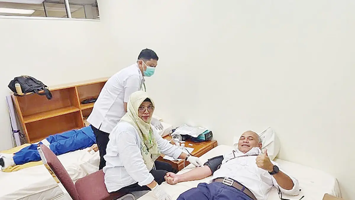 DONOR DARAH: Aksi donor darah yang digelar PHR melibatkan pekerja dan mitra kerja , baru-baru ini. (PHR UNTUK RIAU POS).