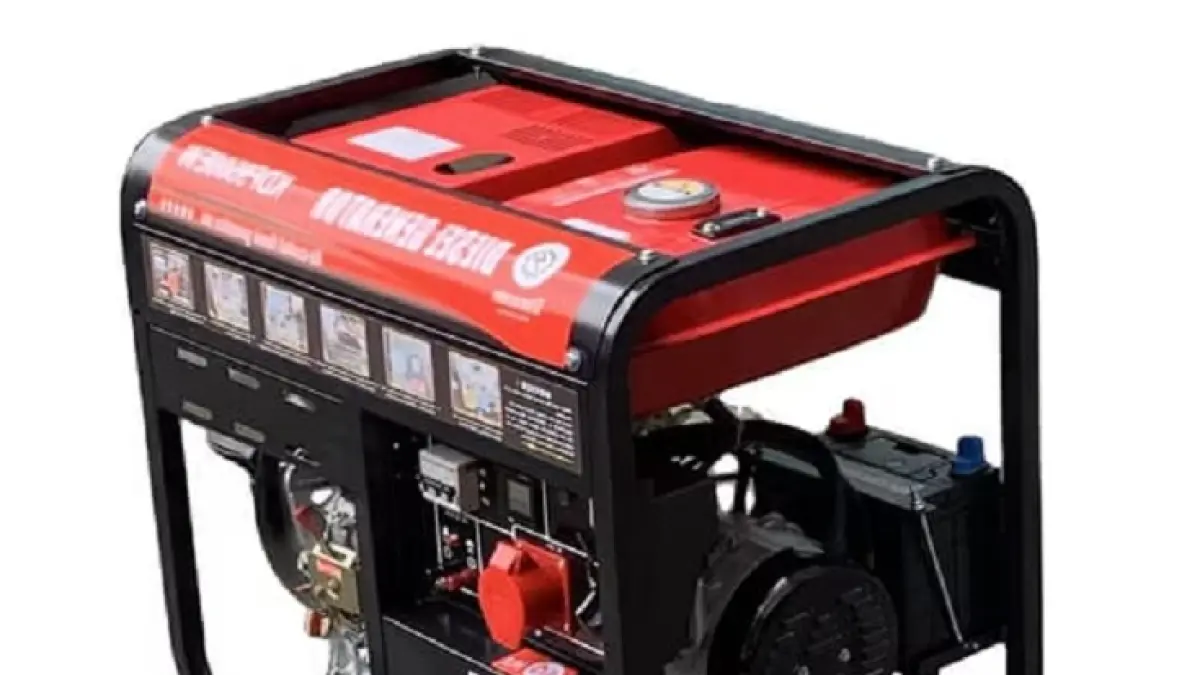 Mesin genset, paling dicari warga dua hari terakhir antisipasi listrik kembali padam. (Desriandi Candra/Riaupos.co)