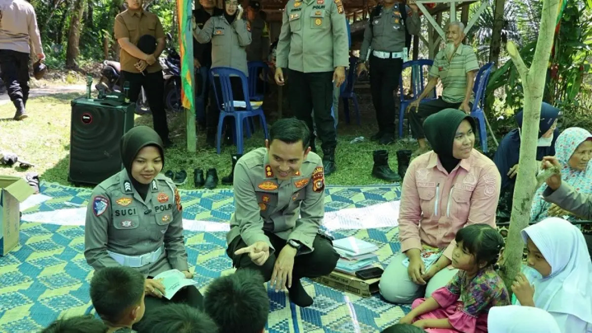 Kapolres Kuansing AKBP Hidayat Perdana SH SIK MH memimpin program Jelajah untuk Rakyat di Desa&nbsp; Kampung Tongah Kecamatan Kuantan Hilir, Selasa (26/5/2026). (Polres Kuansing)